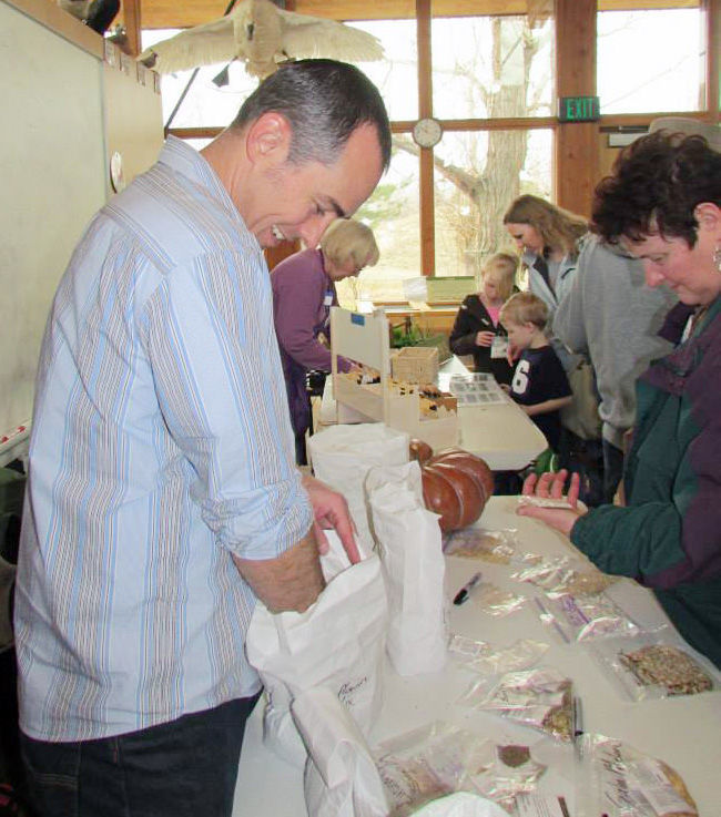 Ogden Seed Exchange’s annual swap returns to Ogden this weekend News